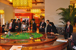 宏生电动餐桌展会